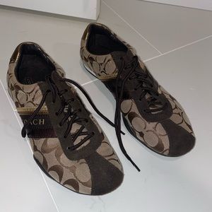 EUC coach tennis shoes